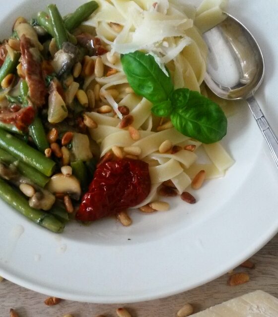 Tagliatelle met romige champignonsaus